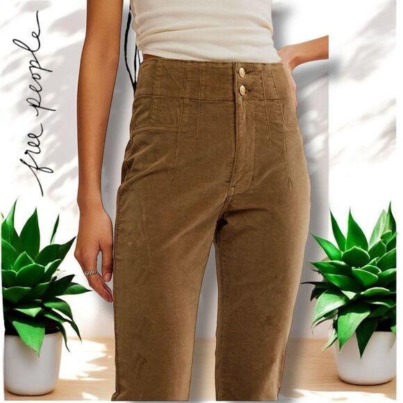 Free People Jayde Seamed Corduroy Flare Pants Jeans in the Size 32 in Fir Green - Picture 5 of 16